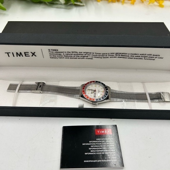 Men’s Timex Q re-issue stainless steel quartz watch 38 mm main image 5